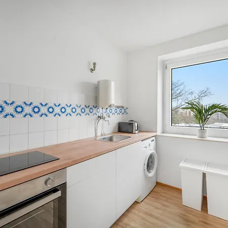 Modernes Mit Balkon Апартаменты *