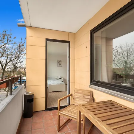 Апартаменты Modernes Mit Balkon *